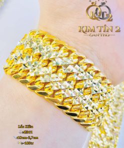 Lắc kim cương mắc xích
