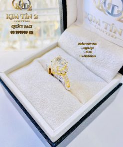 Nhẫn Tim Pha Lê Trắng