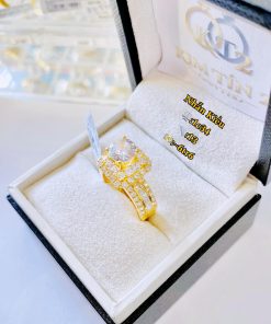 nhẫn kiểu mặt vuông