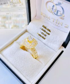 nhẫn nữ đá mặt vuông