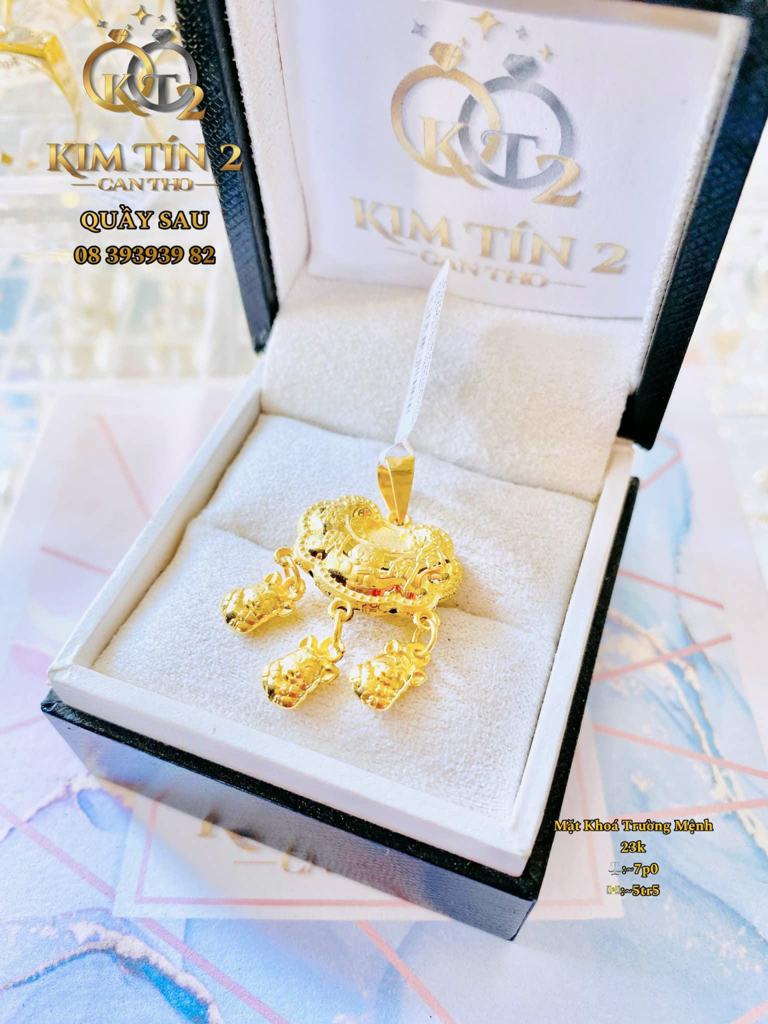 mặt dây khóa trường mệnh