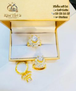 Nhẫn Nữ Hột Trắng 2 Tầng