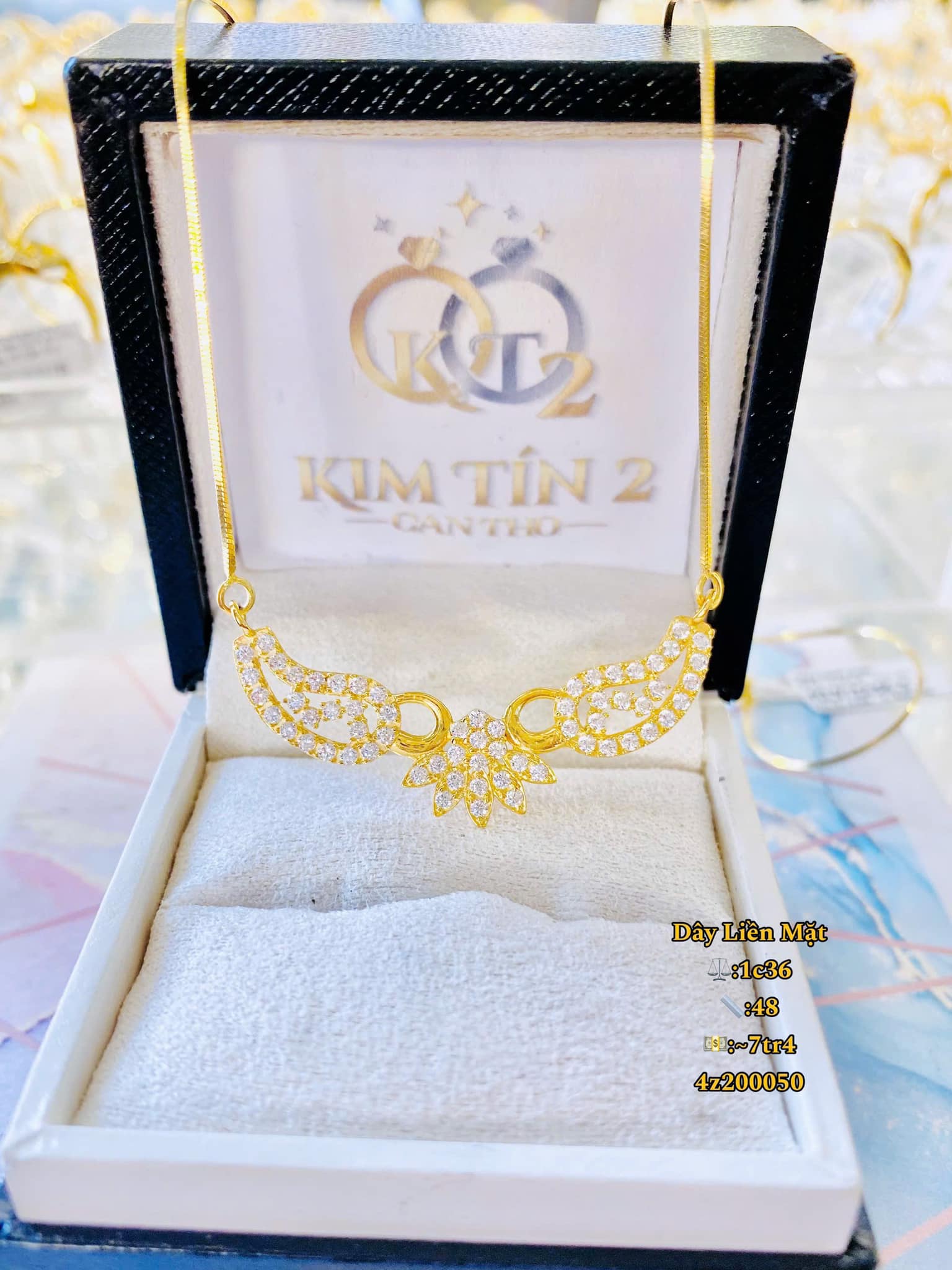 dây chuyền liền mặt