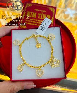 Lắc Tay Vàng 18K Đính Charm