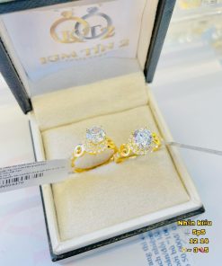 Nhẫn Kiểu Hoa Hột Xoàn